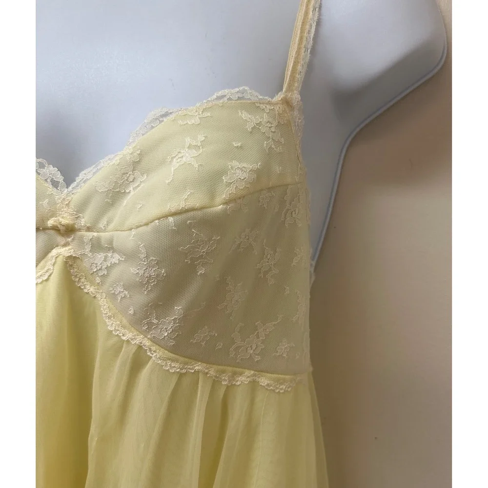 Vintage Warners Yellow Lace Babydoll Nightgown 32 USA 60s 70s Sheer Lingerie